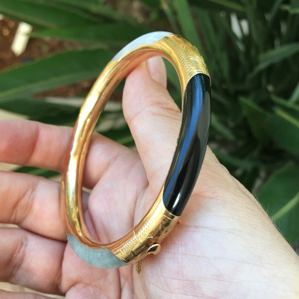 Multi color jade solid 14k hinged bangle bracelet - Picture 14 of 15